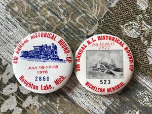 1976 & 1977 HOUGHTON LAKE Michigan HISTORICAL ROUND-UP BADGE PINback Buttons - Picture 1 of 4