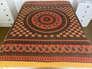 Vintage Colourful Mandala Lightweight Cotton Bedspread / Tablecloth 225x200cm - Picture 1 of 20