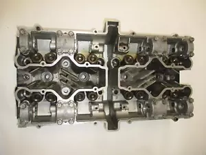 81 SUZUKI GS750 L GS 750 CYLINDER VALVE HEAD - Picture 1 of 11