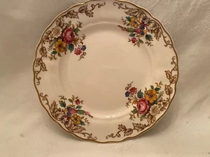Vintage MARLBOROUGH ROYAL PETAL "Penrose" Cake Plate 6" Grindley England - Picture 1 of 2