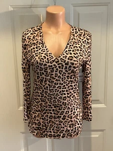 INC International Concepts, Talla LG, Estampado de Guepardo, Top Cuello en V con Mangas 3/4. NUEVO - Imagen 1 de 10