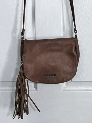 Bolso Bandolera Kenneth Cole Reaction Mujer Marrón Solapa Magnética Borla Boho Pequeño Foto 1 de 4
