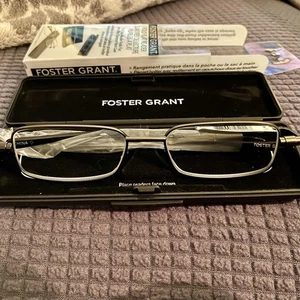 2 Paar Foster Grant faltbares flaches Lesegerät mit Etui neu in Verpackung Gavin +1,25 - Bild 1 von 5