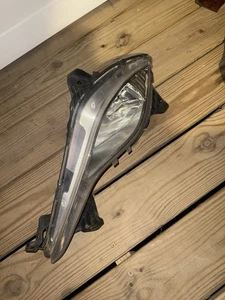 Faro antiniebla parachoques delantero derecho híbrido Hyundai Sonata 2011-2015 92202-4R000 - Imagen 1 de 6