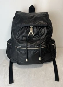 Zaino LeSportsac Essential unisex nero argento patta coulisse tasche zip - Foto 1 di 15