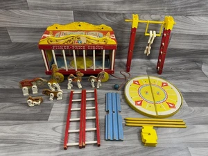 VINTAGE 1963 FISHER PRICE CIRCUS WAGON CIRCUS WOOD / PLASTIC #702 - Picture 1 of 19