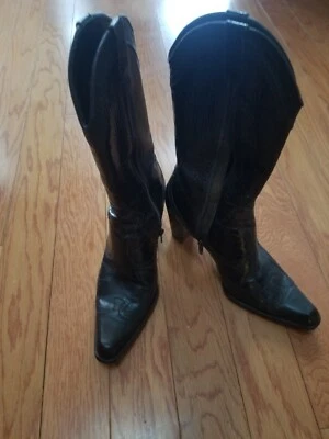 STUART WEITZMAN VINTAGE BROWN CROCODILE LOOK WESTERN COWGIRL BOOTS SIZE 6.5 - Image 1 of 4