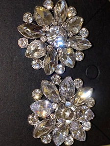 Pendientes enchapados en plata con flor de cristal Nordstrom talla 1" prueba $75 #18 - Imagen 1 de 4