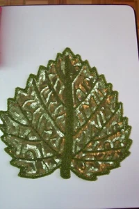 Autumn Fall Thanksgiving Green Leaf Sequined Placemat Charger Centerpiece New - Picture 1 of 1