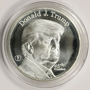 Donald J. Trump 45th President 1 oz .999 Fine Silver Round - Picture 1 of 2