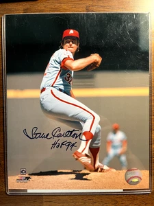 Steve Carlton Signed 8x10 Color Photo "HOF 94" Inscription (w/ COA) - Picture 1 of 2
