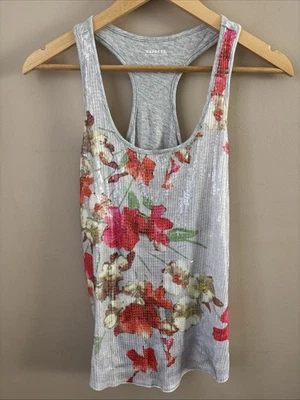 Camiseta sin mangas Express para mujer pequeña gris espalda deportiva lentejuelas floral frente fiesta Foto 1 de 4