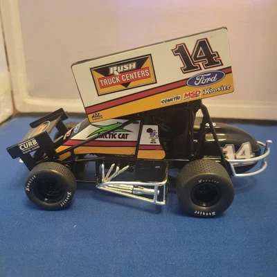 Tony Stewart 2017 TSR Dirt escala 1 24 Sprint Car Rush Truck centro nuevo en caja Foto 1 de 4