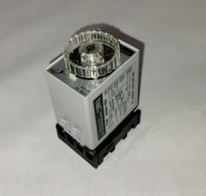 Excem ESA-P ESA-PR60B AF5J ESAPR60BAF5J Speed Controller 1PH 220-240V 50/60Hz 2A - Picture 1 of 5