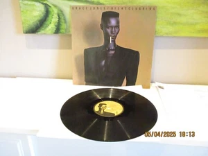 Grace Jones Nightclubbing LP Vinyl Schallplatte VGbisVG+  Grace3 - Bild 1 von 4