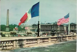 LA PLACE de la CONCORDE a Parigi, Francia: 1962 Cartolina (#2296) - Foto 1 di 2
