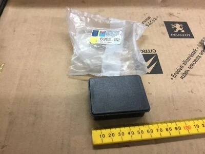 GENUINO Peugeot 205 309 gti 405 Citroen lector de mapas interiores cubierta en blanco Foto 1 de 3