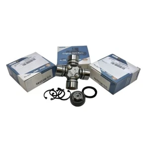 Land Rover Discovery 2 98-04MY Front Propshaft Overhaul Kit UJ & Bearing GKN - Picture 1 of 4