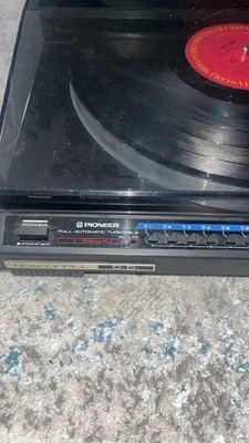 -_ Pioneer Linear Tracking Direct Drive Home Turntable PL-L70  - Image 1 of 4