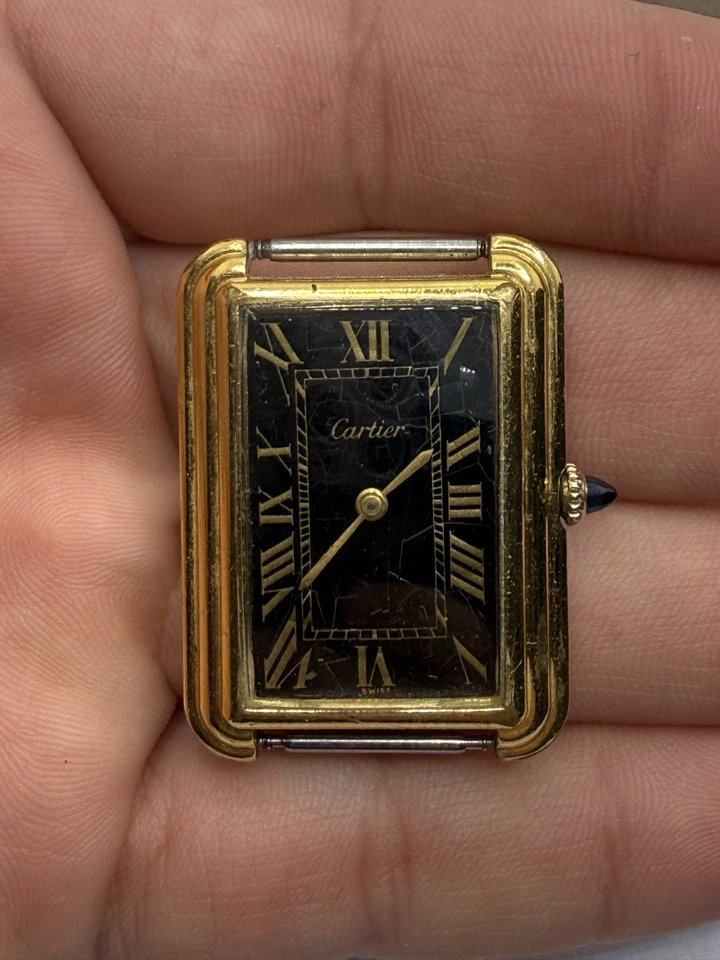 Reloj Cartier Tank 1970 esfera jumbo chapado en oro agrietado 38x28 mm cuerda manual Foto 1 de 4