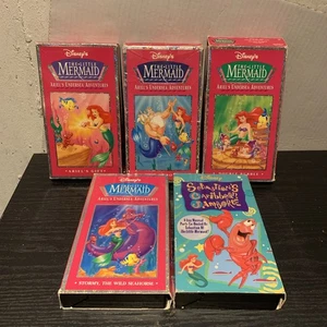 Lot 5 Disney’s The Little Mermaid Ariel’s Undersea Adventures VHS + Sebastian - Picture 1 of 10
