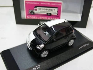 1/43 Minichamps Toyota IQ Geneva Car Show 2009 weiss/schwarz - Bild 1 von 1