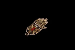 Hamsa Pendant (14k Gold) w/ Coral Stone - Picture 1 of 5