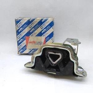 SUPPORTO SOSPENSIONE MOTORE SX FIAT GRANDE PUNTO - ALFA MITO ORIGINALE 55702833 - Picture 1 of 9