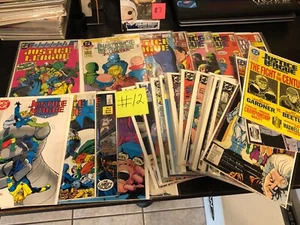 DC Comics Justice League großes Comic-Set #2 - Bild 1 von 7