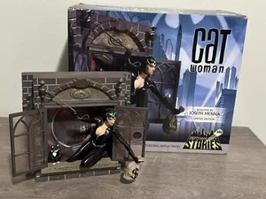DC Direct Batman Gotham City Stories CATWOMAN Wall Sculpture statue /2000 - Bild 1 von 9