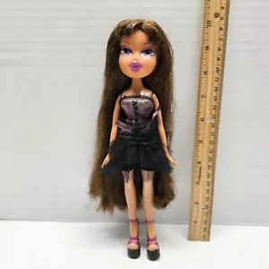 2006 Bratz PRINCESS YASMIN Doll w/ Original Outfit Top Skirt Shoes - CUTE! - Picture 1 of 9