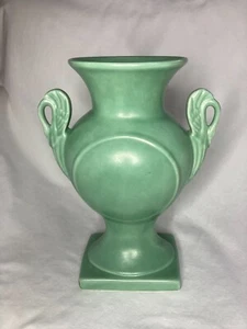 Vintage 1940s Camark Pottery #650 Matte Green Swan Handled Vase 11" - Picture 1 of 8