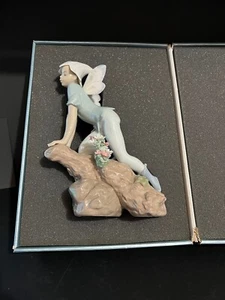 Retired Lladro # 7690 "PRINCE OF THE ELVES" Glossy Finish 9" Tall with Box - Picture 1 of 12