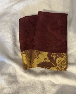 Martha Stewart Woodland Holiday Cloth Napkins 19” X 17” 56% Cotton 44% Poly. Two - Picture 1 of 5