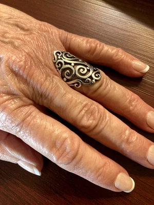 Anillo largo Sorrento James Avery vintage de plata de ley 925 talla 6 Foto 1 de 4