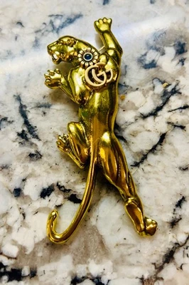Stunning huge Repurposed Gucci GG Daisy Crawling Panther Brooch - Image 1 of 3