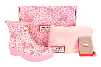Nuevo Nuevo en Caja LoveShackFancy Hunter Play Rosa Corazón Floral Botas de Lluvia Cortas Foto 1 de 4