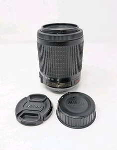 Nikon DX AF-S NIKKOR 55-200mm f/4-5.6G ED VR IF Zoomobjektiv ungeprüfte Teile lesen. - Bild 1 von 12