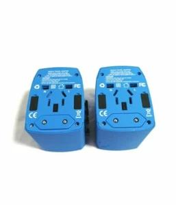 X2 World Travel Adapter mit 4 USB Port Reiseladegerät verschiedene Länder  - Bild 1 von 3