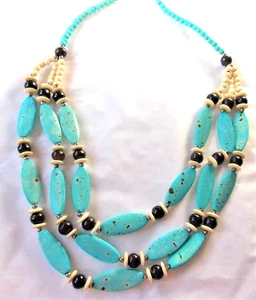 COLLIER ETHNIQUE ARTISANAL EN OS TEINTE OLIVES TURQUOISE SUR 3 RANGS *** - Picture 1 of 3