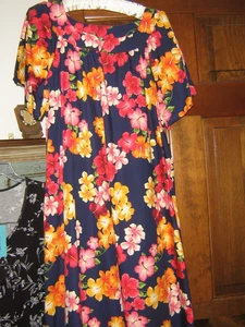 Floral Cotton Muu Muu Dress - 2 XL NEW - Picture 1 of 6