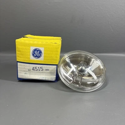 4515 - GE All Glass Sealed Beam Lamp, 30W, 6V, PAR 36 - Image 1 of 4