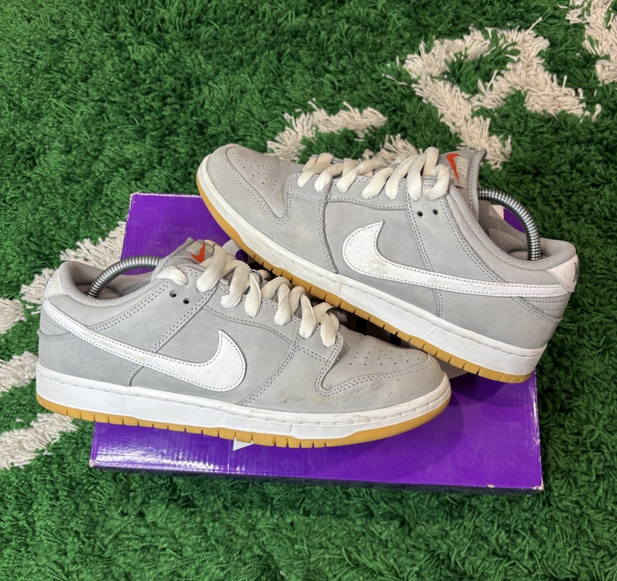 Preços baixos em Nike SB Dunk Low Wolf Grey Gum | eBay Preços baixos em Nike SB Dunk Low Wolf Grey Gum | eBay
