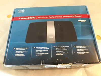 Router Cisco Linksys E 4200 - Immagine 1 di 3