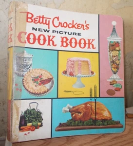 Betty Crocker's New Picture Cook Book First Edition 2nd Printing 1961 Vintage - Picture 1 of 6