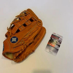 Bob Horner Signed Vintage 1970's Game Model Glove With JSA COA - Picture 1 of 8