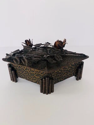 Ancien coffret fer forgé martelé battu losange boite fleur 1930 - Photo 1/4