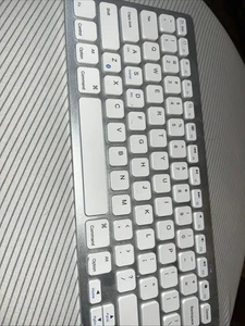 Anker Ultra Slim Bluetooth Compact Keyboard White, Model A7726 - Picture 1 of 2