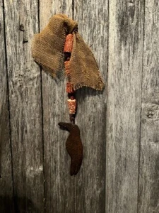 Primitive Black Crow Corn Cob Peg Hanger Homestead  Country Door Keep - Picture 1 of 10