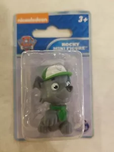 2016 Nickelodeon Spin Master Paw Patrol ROCKY Mini Figure 1.5" Cake Topper NEW - Picture 1 of 5